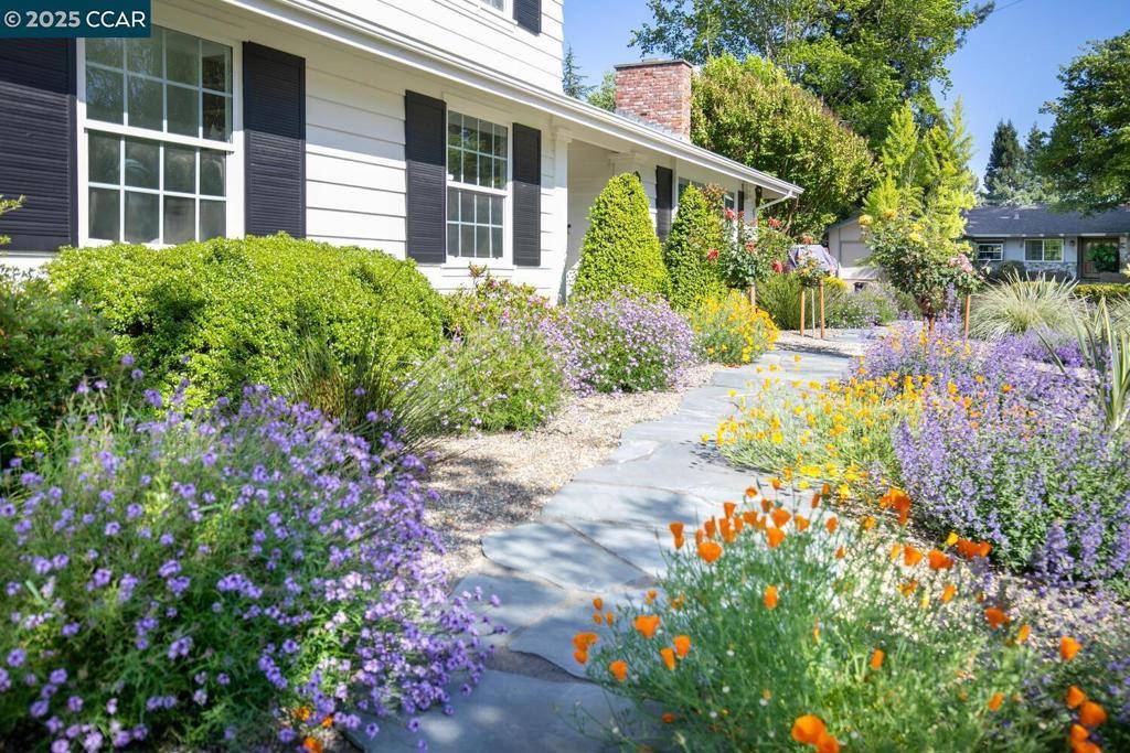 Moraga, CA 94556,127 Brookfield Dr