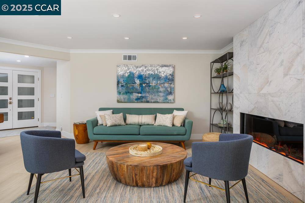 Walnut Creek, CA 94595,644 Terra Calif Dr #4