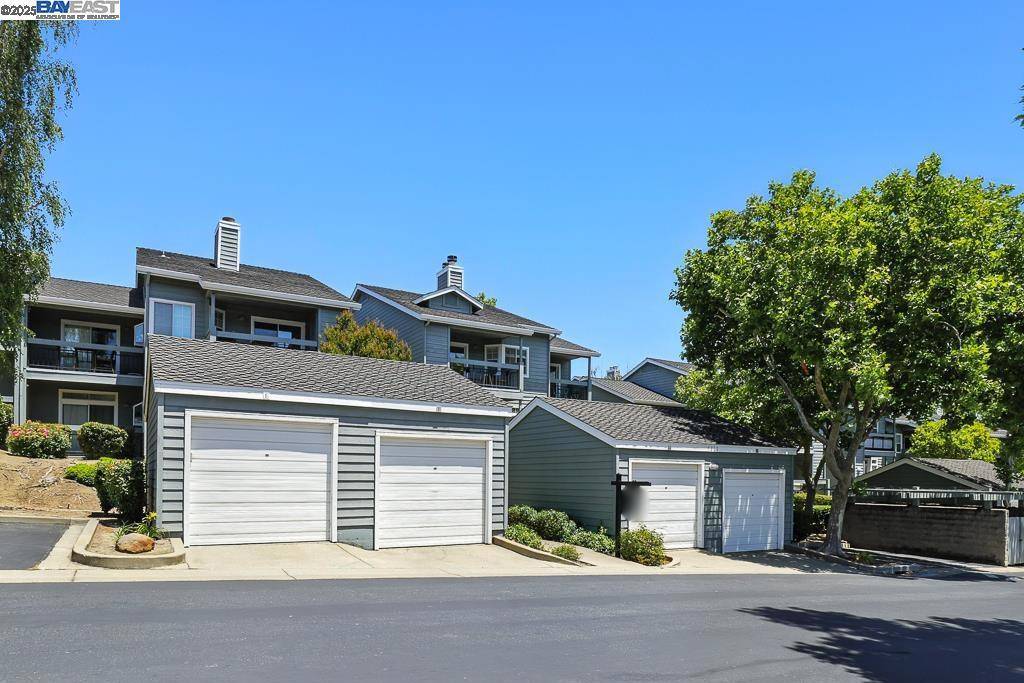 Pleasanton, CA 94588,7860 Canyon Meadow Cir #H