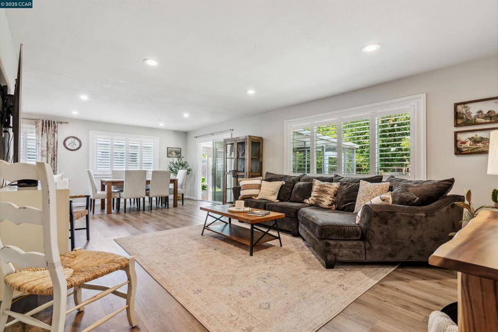 Concord, CA 94519,1824 Manzanita Dr