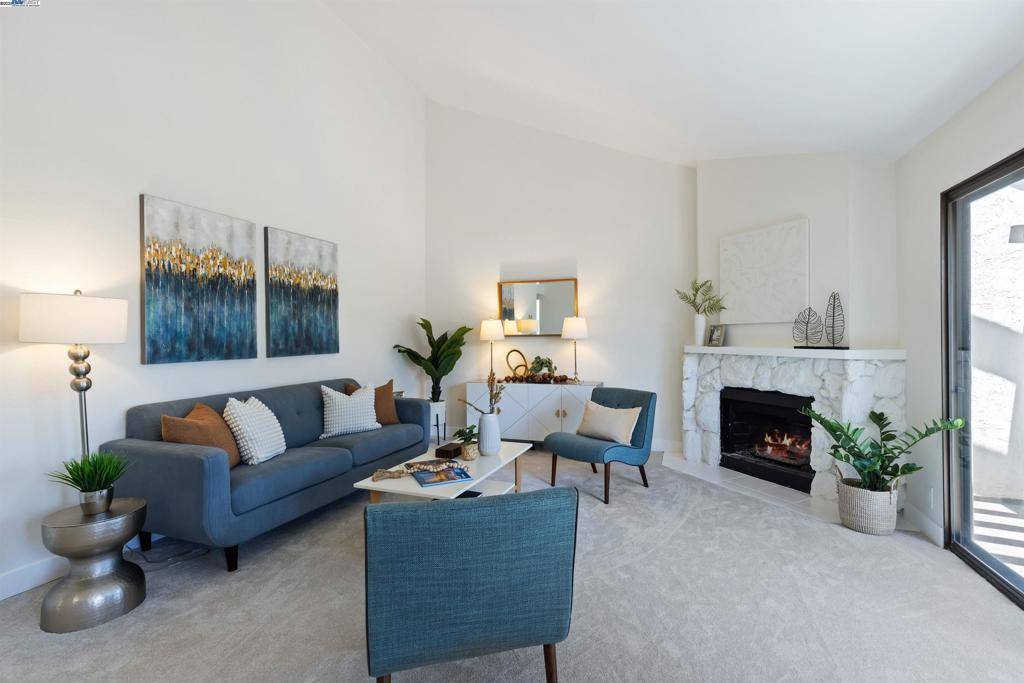 Hayward, CA 94546,21062 Gary Dr #313