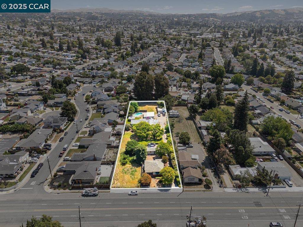 Castro Valley, CA 94546,19358 Lake Chabot Rd