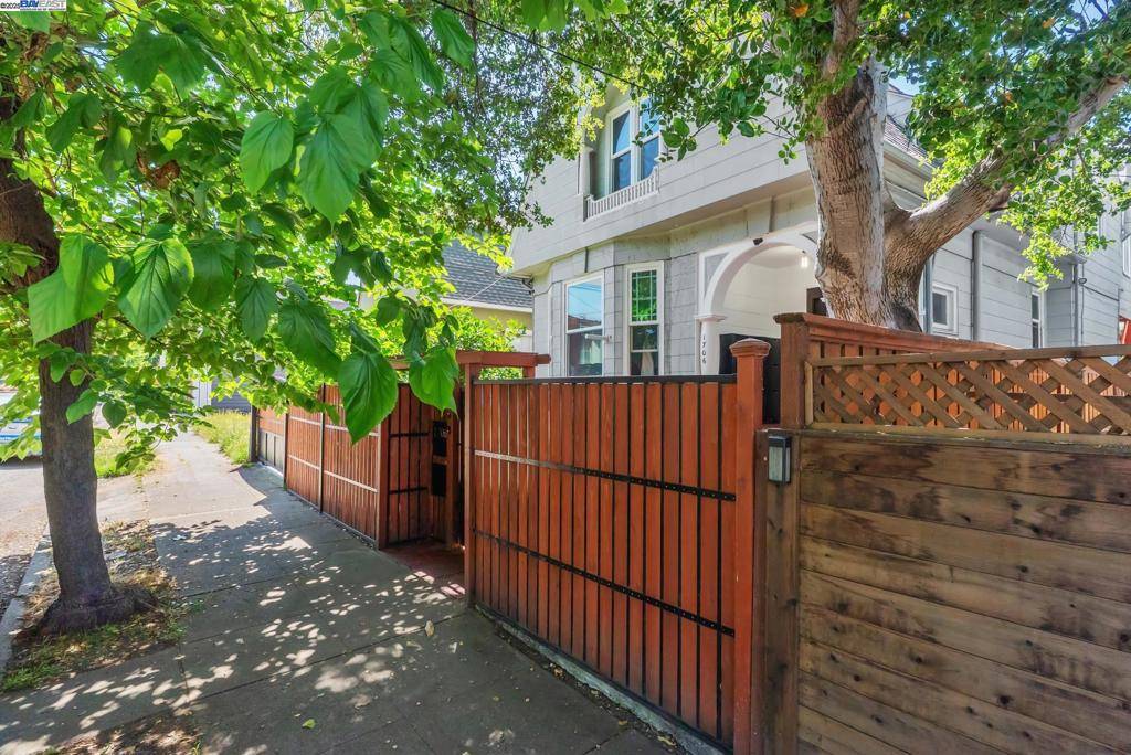 Berkeley, CA 94703,1706 Fairview St