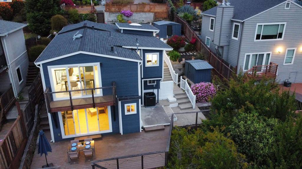 Oakland, CA 94605,6583 Simson St