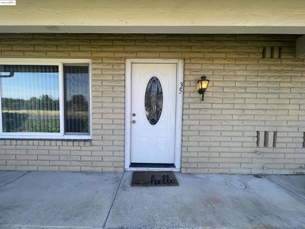 Martinez, CA 94553,35 Fountainhead Ct