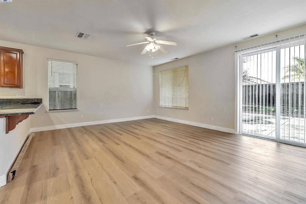 Lathrop, CA 95330,501 Carnaby Rd