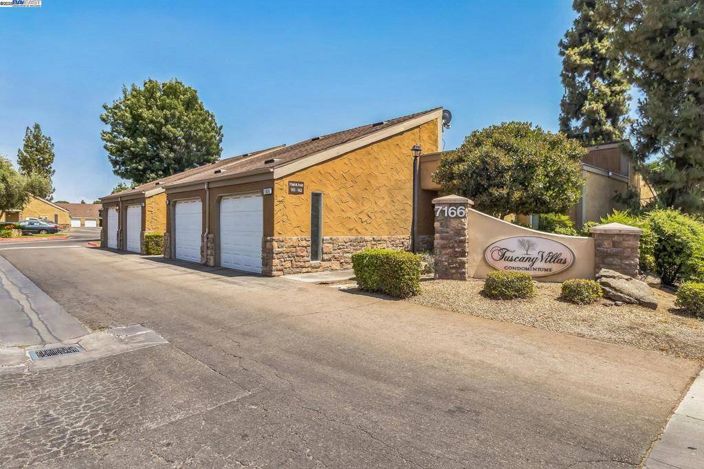 Fresno, CA 93711,7166 N Fruit Ave #154