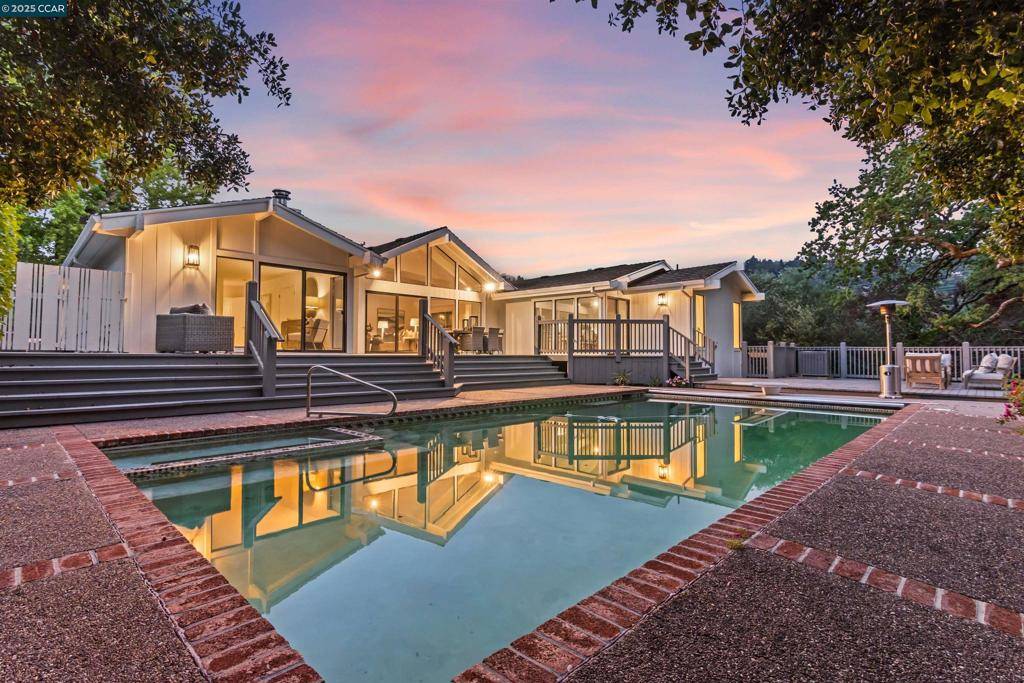 Orinda, CA 94563,25 Acacia Dr
