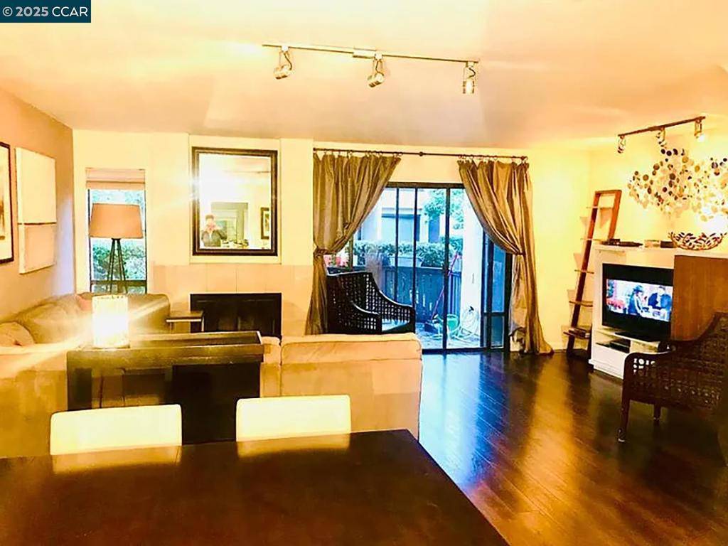 San Leandro, CA 94577,14374 Outrigger #49
