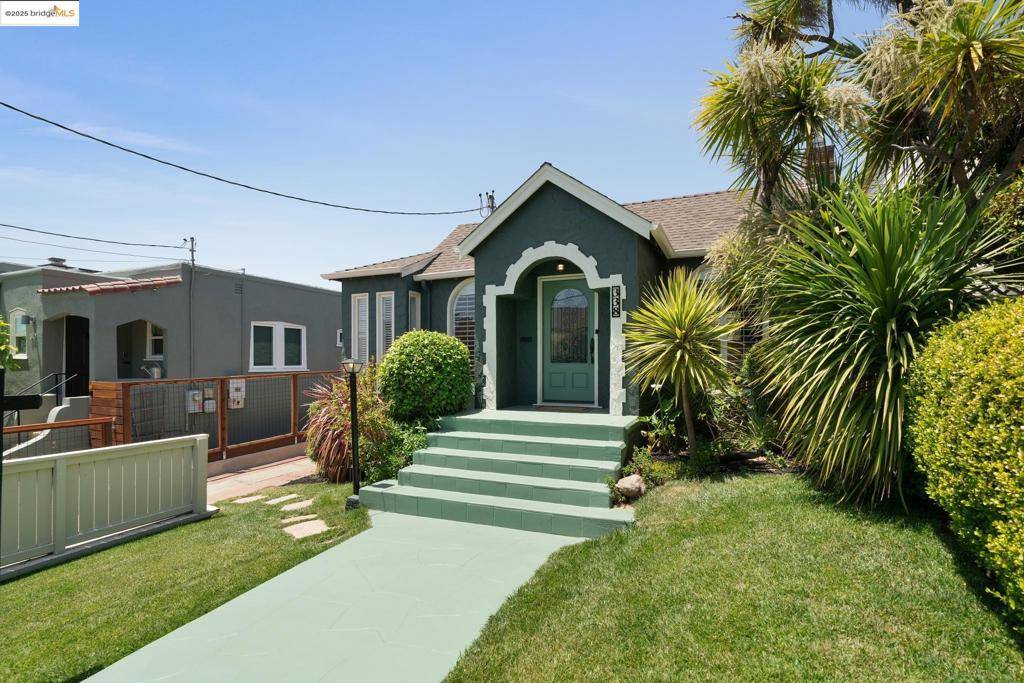Kensington, CA 94707,338 Berkeley Park Blvd
