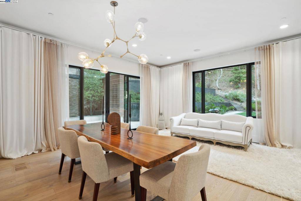 Oakland, CA 94611,3 West Cir