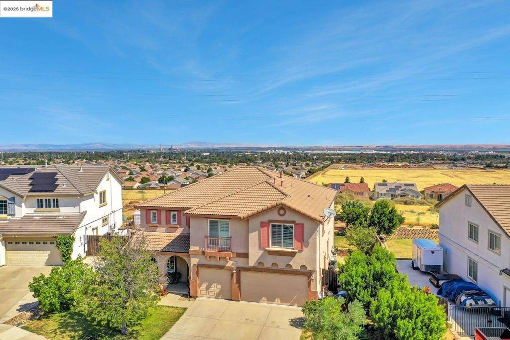 Antioch, CA 94509,4068 Barn Hollow Way