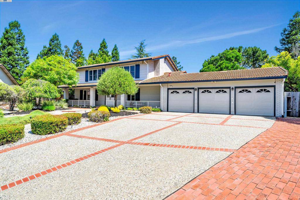 San Ramon, CA 94583,216 Salamanca Ct