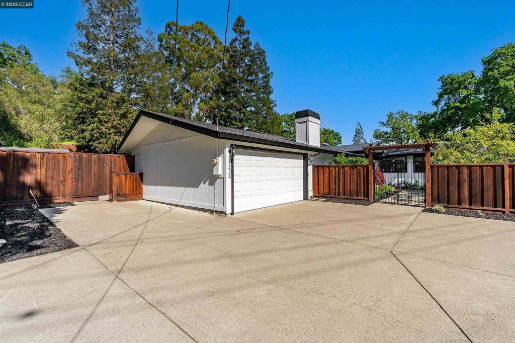 Walnut Creek, CA 94596,2424 San Miguel Dr