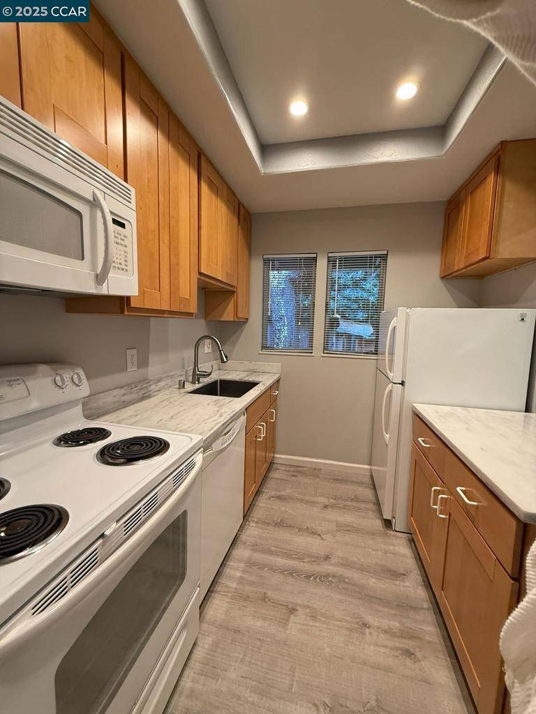Walnut Creek, CA 94596,2061 VANDERSLICE AVE