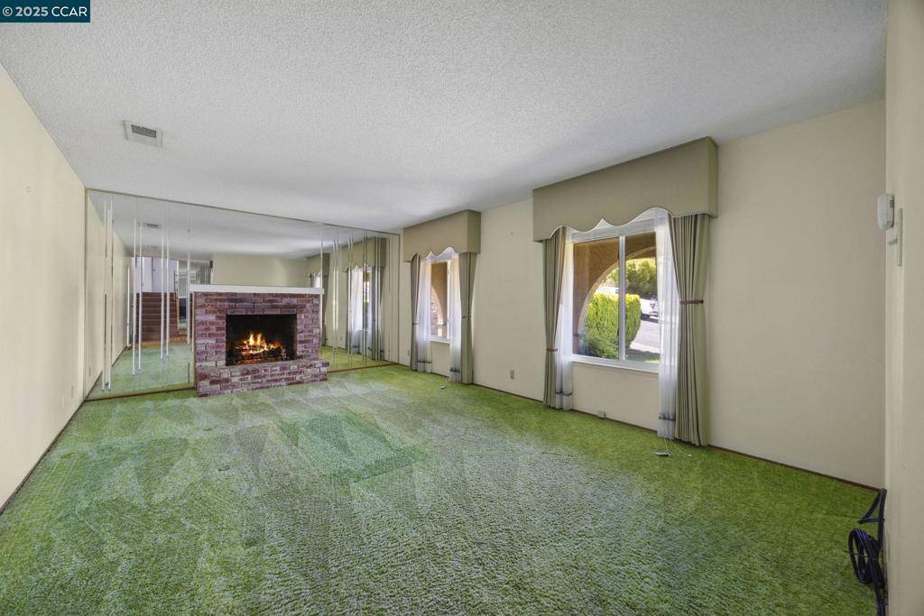 Vallejo, CA 94591,231 Barcelona St