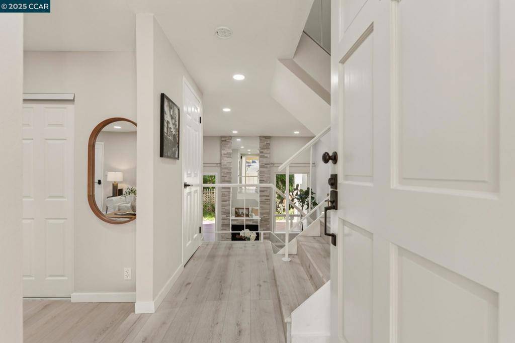 Walnut Creek, CA 94598,332 Kinross Dr