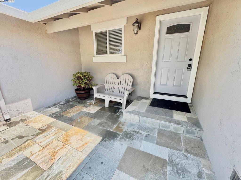 Fremont, CA 94555,34288 Torrington Pl