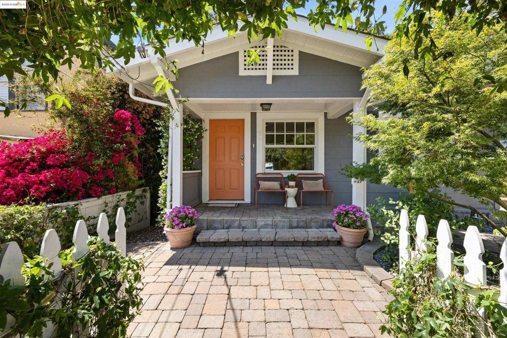 Oakland, CA 94602,3999 Whittle Ave