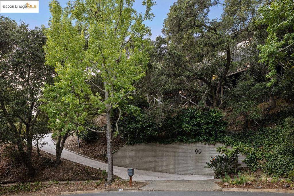 Piedmont, CA 94611,99 Lexford Rd