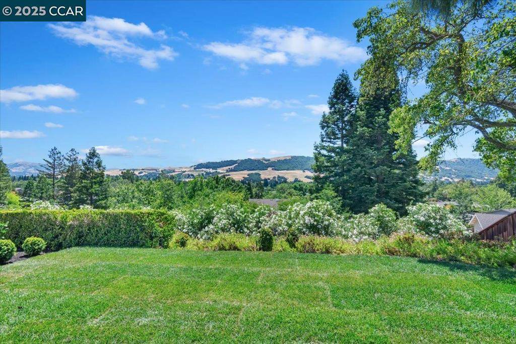 Danville, CA 94526,1220 Robyn Dr