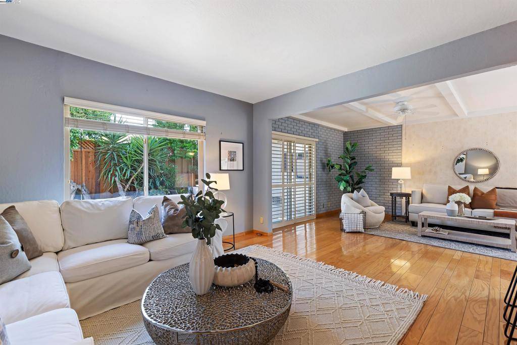 Pleasanton, CA 94588,6266 Alvord Way
