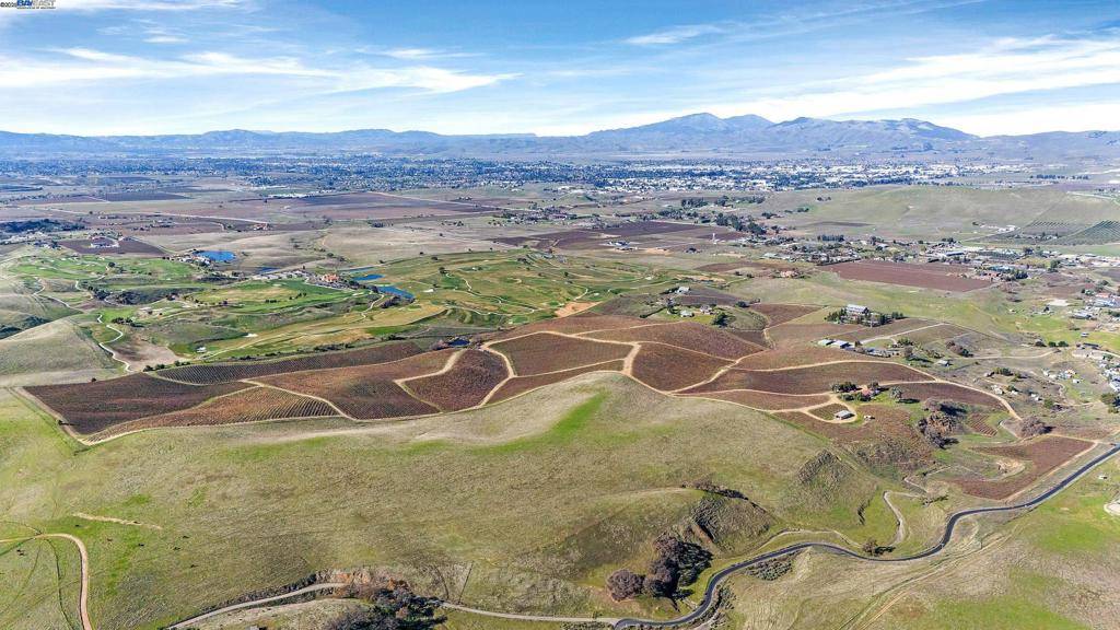Livermore, CA 94550,10053 Tesla Rd
