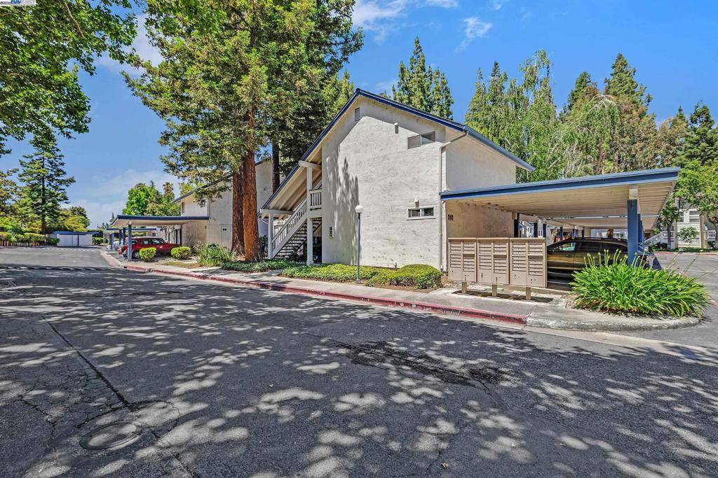 San Jose, CA 95122,2229 Summereve Ct