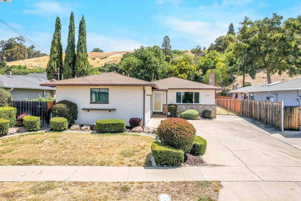 Hayward, CA 94544,31050 Chicoine Ave