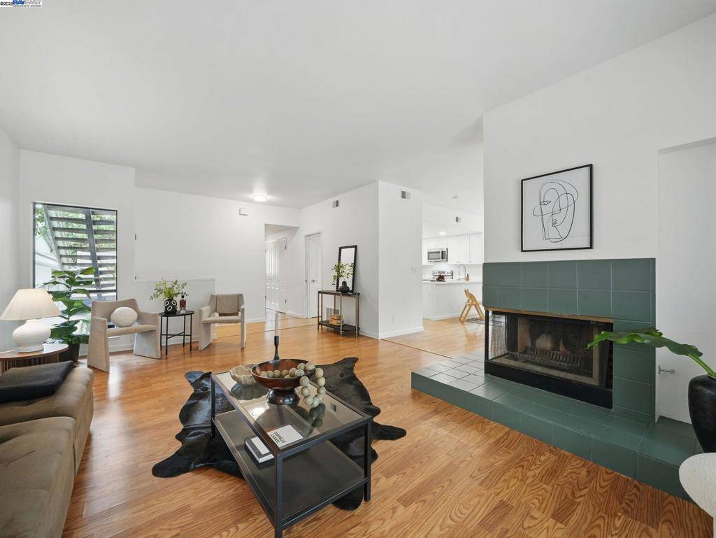 Mountain View, CA 94043,217 Ada Ave #52