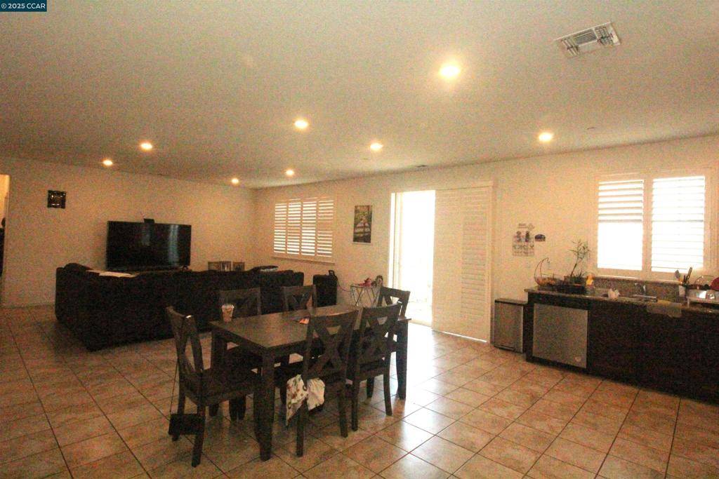 Lathrop, CA 95330-8354,474 Central Pacific St.