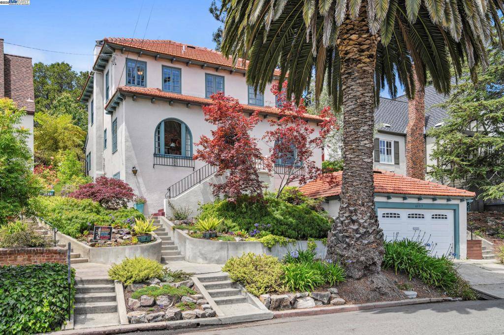 Oakland, CA 94618,6447 Chabot Rd