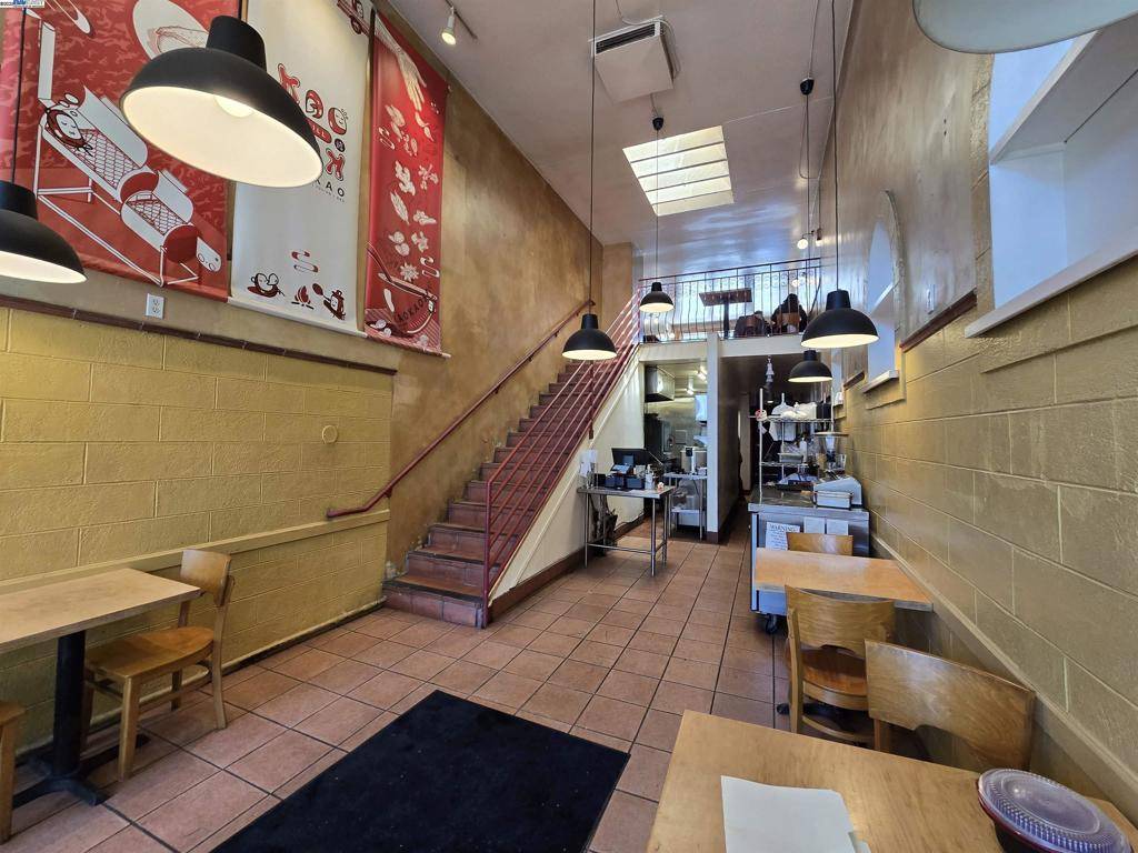 Berkeley, CA 94705,2993 College