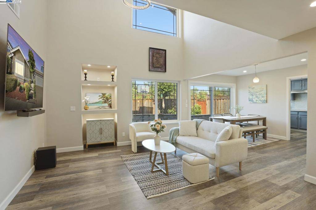 San Ramon, CA 94583,10034 Foxboro Cir