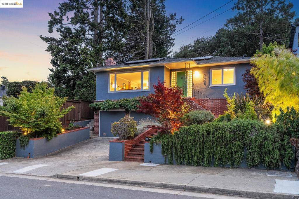Oakland, CA 94619,3935 Reinhardt Dr