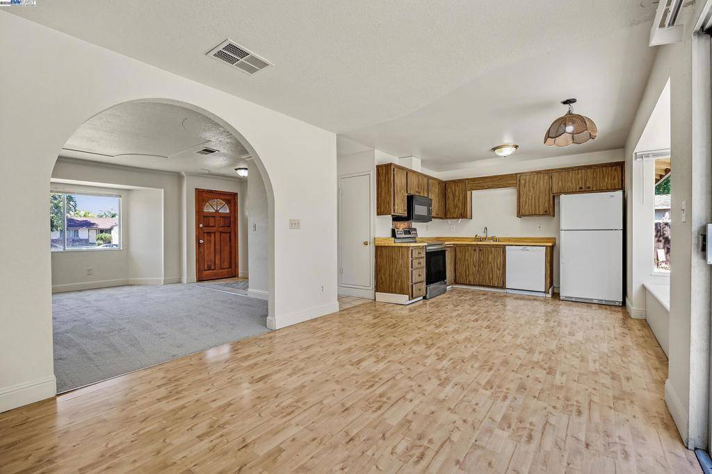 Antioch, CA 94509,3525 Mac Ct