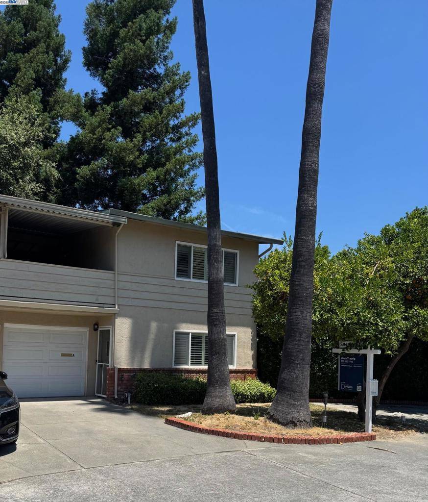 Pleasanton, CA 94566,4265 A Pleasanton Avenue #A