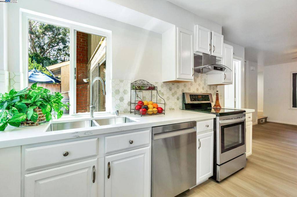 Walnut Creek, CA 94598,208 Siskiyou Ct
