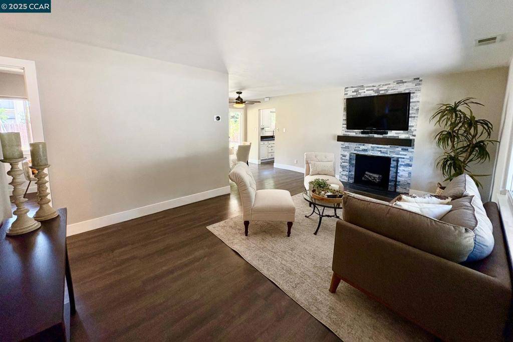 Pleasant Hill, CA 94523,2036 Helen Road