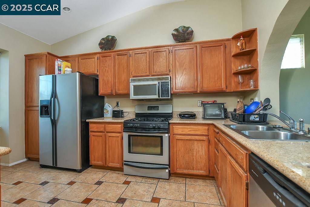 Antioch, CA 94531,1012 SANDSTONE CT