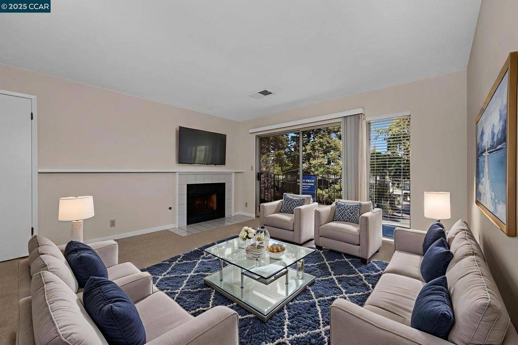 Walnut Creek, CA 94597,1089 Wesley Ct #7