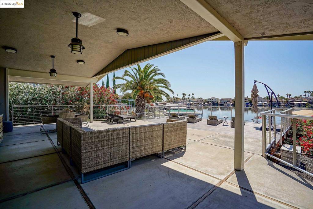 Discovery Bay, CA 94505,425 Discovery Bay Blvd