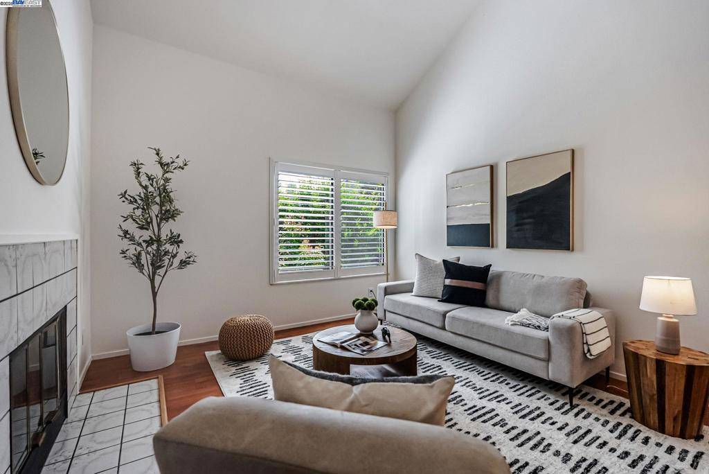 Fremont, CA 94555,34722 Siward Drive