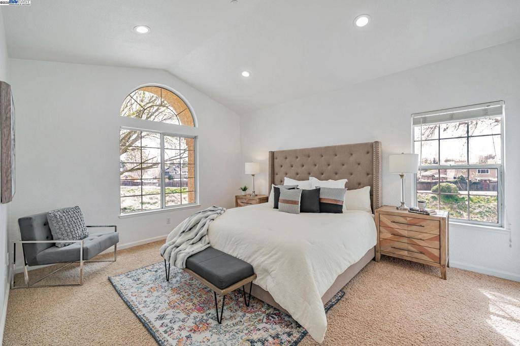 5786 Belleza Pleasanton, CA 94588