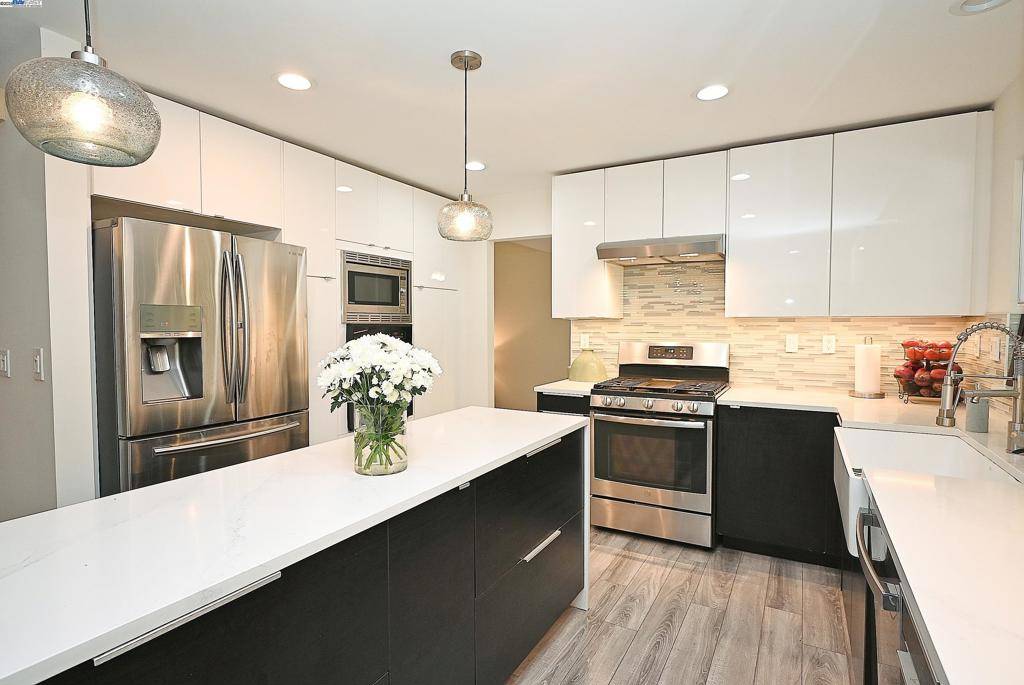 Clayton, CA 94517,15 El Portal Ct