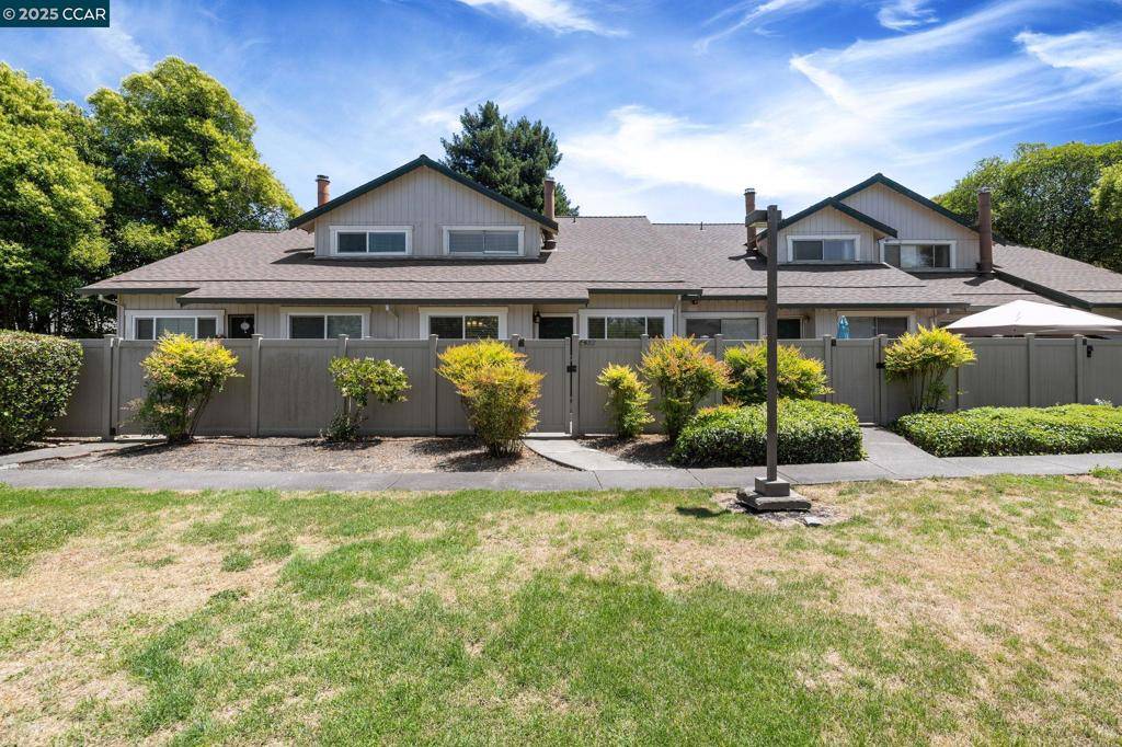 Rohnert Park, CA 94928,6452 Meadow Pines Ave
