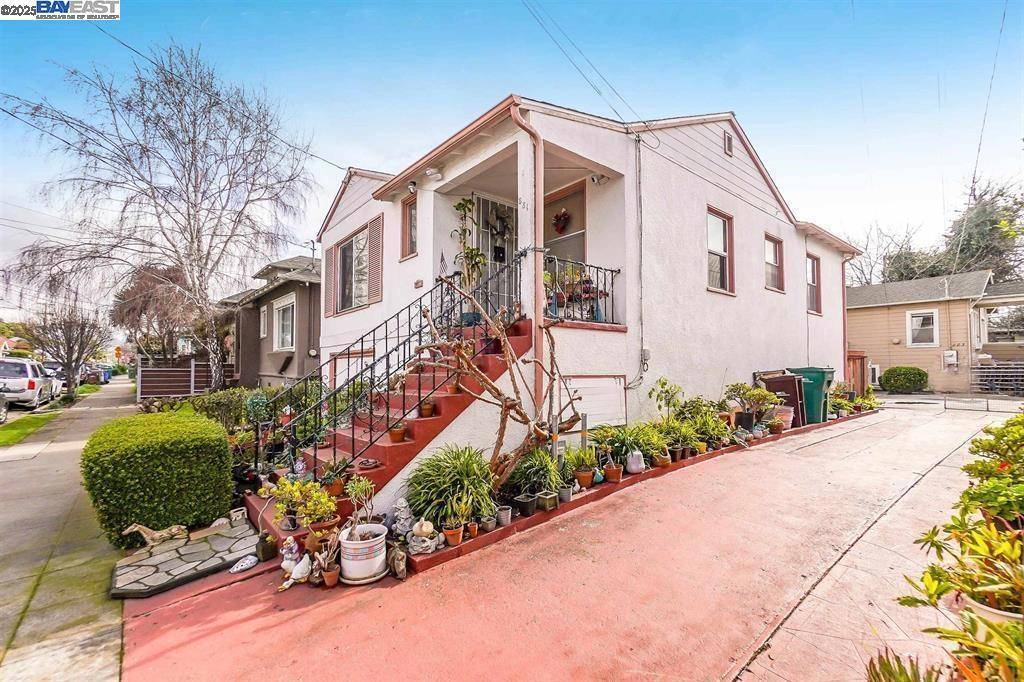 Oakland, CA 94608,883 46Th St