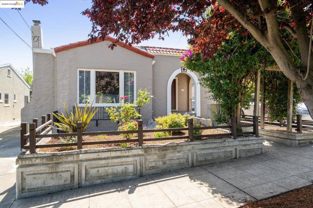Oakland, CA 94619,5335 Fleming Ave