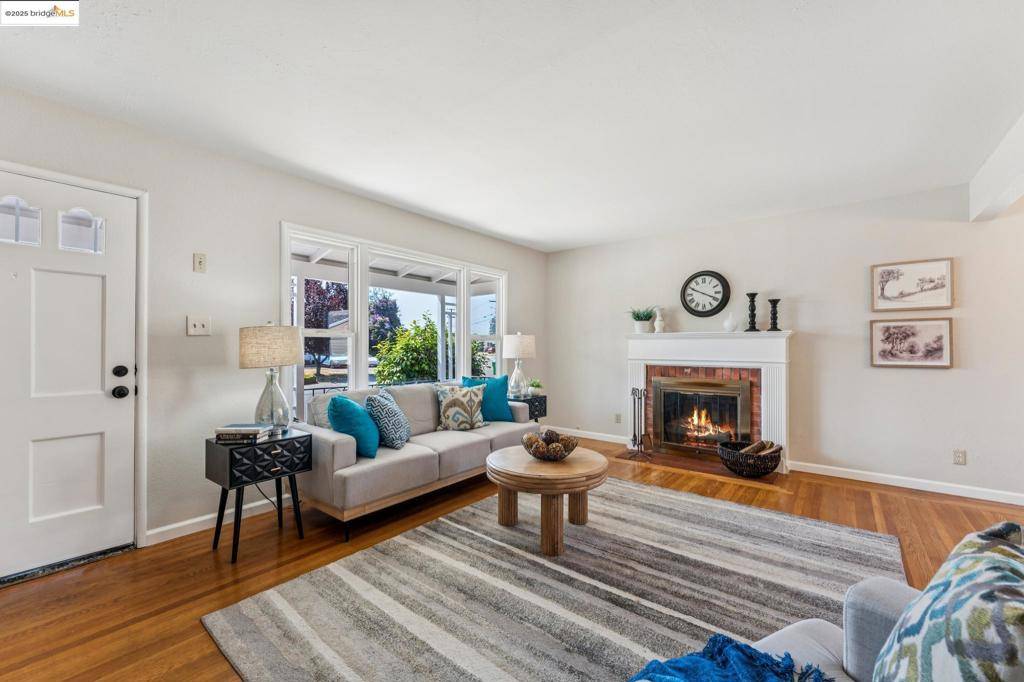 San Leandro, CA 94578,1068 Dillo St.