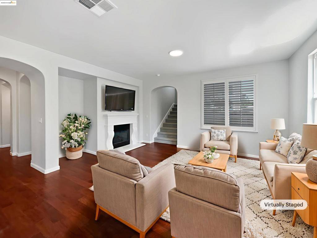 San Ramon, CA 94582,3221 Browntail Way